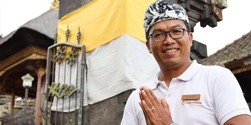 Guide på utflykt i Indonesien