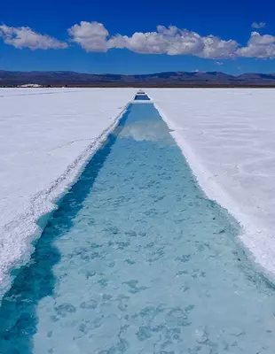 Saltöknen Salar de Salinas Grandes vid Salta i Argentina