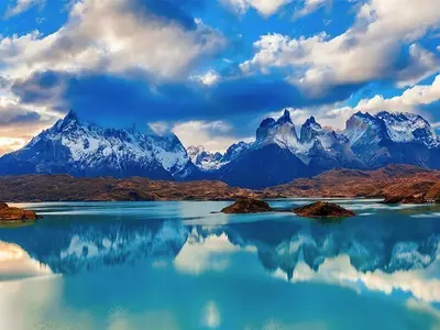 Solnedgång vid Torres del Paine i Chile